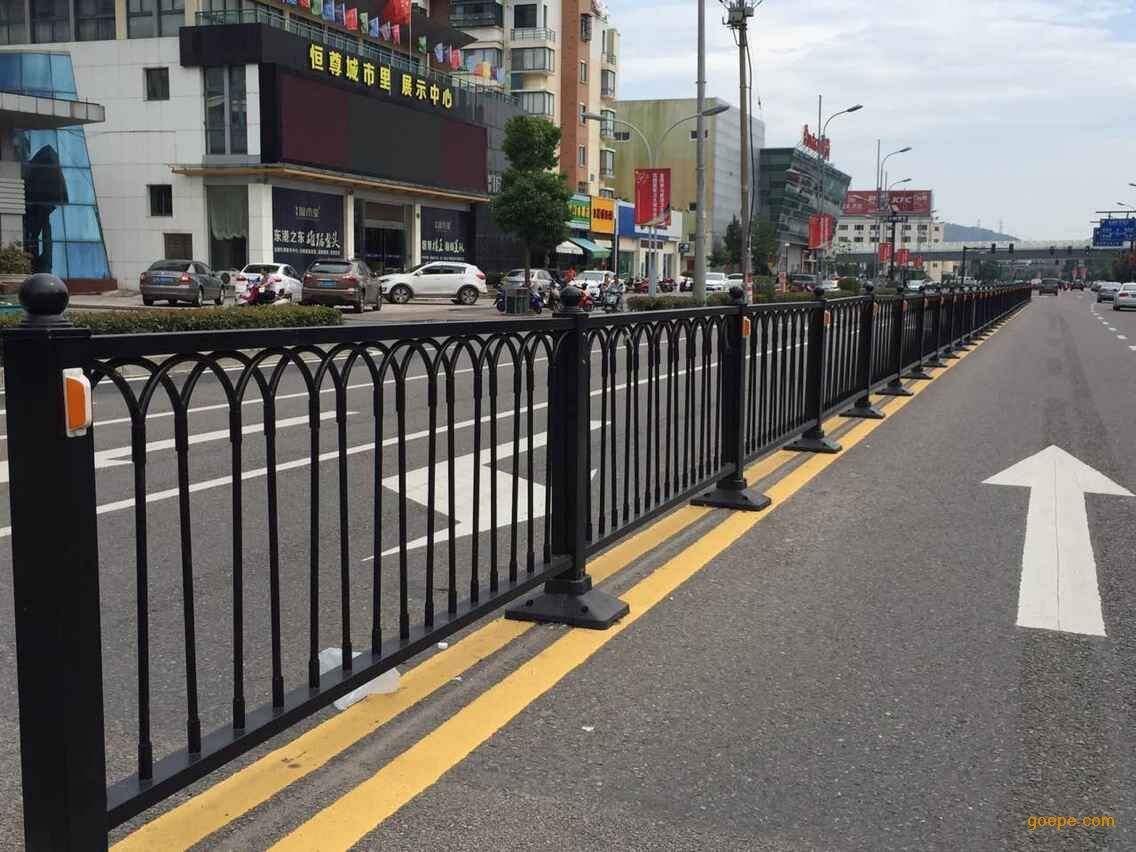 道路护栏